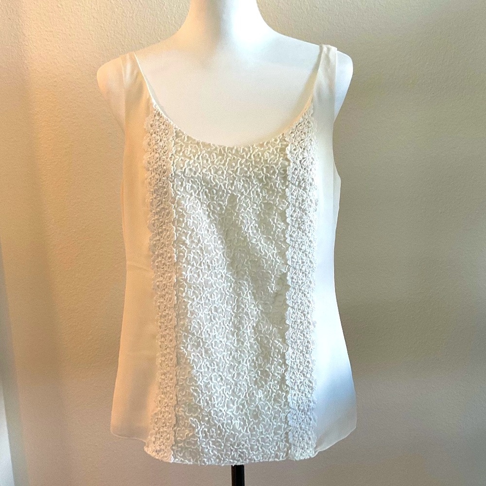 Loft Cream Laced Sleeveless Top Size Medium